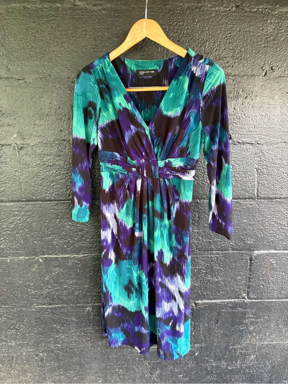 Jones New York Teal & Purple Printed V-Neck Midi Dress